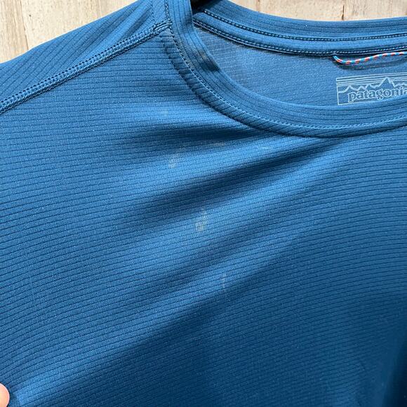 Patagonia *FLAW Blue Capilene Cool Lightweight Long Sleeve Shirt Base Layer Med - Picture 3 of 8